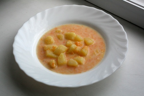 bramborova_polevka_s_mrkvi