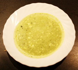 hraskova_polevka_s_bazalkou